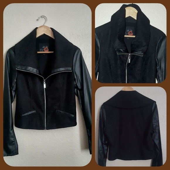 G by Guess Jackets & Blazers - ((NEW)) PERFECT LITTLE BLACK MOTO JACKET.  (M)